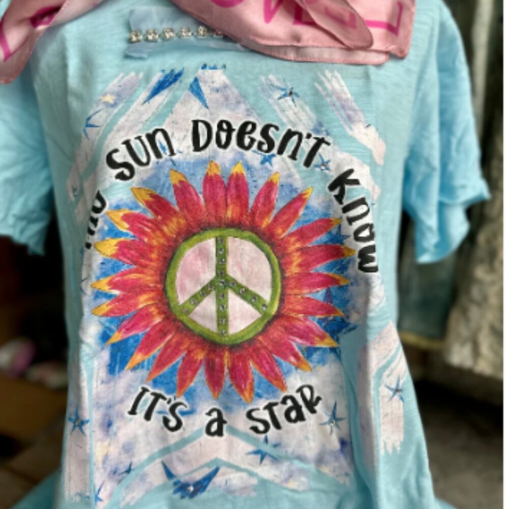 A RARE BIRD THE SUN DOESN'T KNOW ITS A STAR HANDMADE TEE